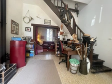 À 25kms d'ARLES, maison en pierre avec terrasse et petit jardin