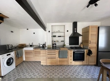 ARLES Maison rénovée avec terrasse et cave, 4 chambres