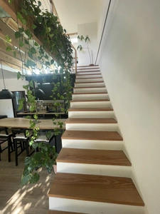 Belle maison de 1928 rénovée à proximité du centre historique, à vendre 