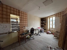 Building for sale in SAINT HONORE LES BAINS (58)