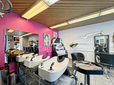 Mixed hair salon, nail salon, beauty salon for sale CHATEAU CHINON VILLE (58), city center location N°1