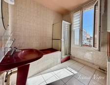 EN EXCLUSIVITE  -  DERNIER ÉTAGE - 75,29 m² (LOI CARREZ)