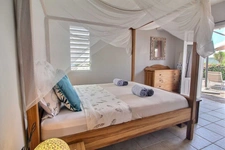 A vendre Belle Maison Vue Mer dans résidence sécurisée à SAINTE-ANNE Guadeloupe