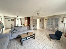 Maison familiale, de Plain-pied sans mitoyenneté - 95m2- Avec piscine.