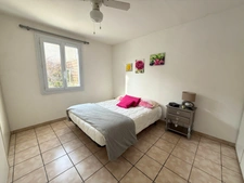 Maison familiale, de Plain-pied sans mitoyenneté - 95m2- Avec piscine.