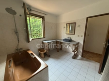 Maison Individuelle de 155m2 sur 2000m2 de terrain paysager.