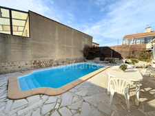 Maison familiale, de Plain-pied sans mitoyenneté - 95m2- Avec piscine.
