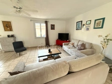 Maison familiale, de Plain-pied sans mitoyenneté - 95m2- Avec piscine.