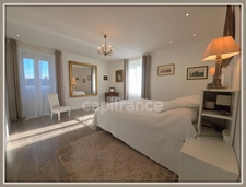 House for sale | Character family property | 266 m² | Swimming pool | 7 bedrooms | A6 |