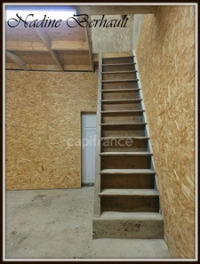 Ajustement du prix . Propriete 1 h Paris train, à vendre Longère 7 pièces 2 Doubles garages , dépendance, FERRIERES (45),calme et proximité Gare Paris 