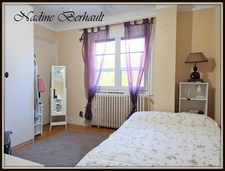 House for sale in Amilly Viroy (45), 4 rooms, full basement, 2 bedrooms upstairs, living room with fireplace, fitted kitchen, enclosed garden, 2 minutes from Montargis train station