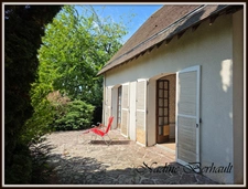 Maison à vendre maison bourgeoise, beaux volumes, 2 chambres plain-pied, 2 ch possible étage. terrain sans vis à vis, PUISEAUX (45)