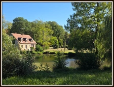 Propriété de caractère 3 ch- piscine - Gîtes 3 ch- terrain clos Plus de 1,5 hectare - Aux portes de la Sologne-Langesse45