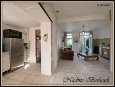 House to renovate, 4 rooms, 2 bedrooms, view of the Loing below, Garage, cellar, town centre.