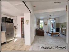 House to renovate, 4 rooms, 2 bedrooms, view of the Loing below, Garage, cellar, town centre.