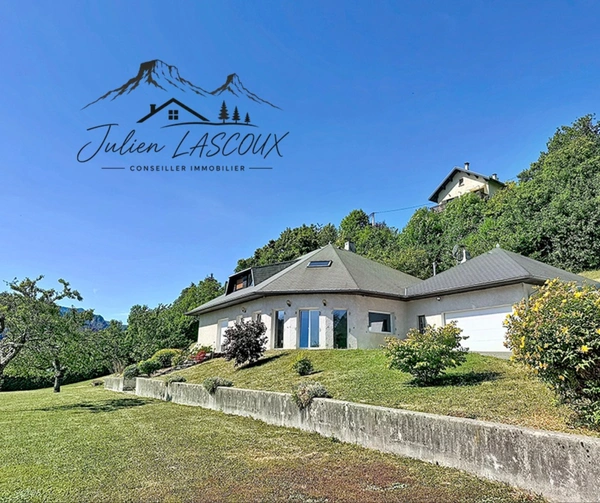 ENGINS – MAISON D’EXCEPTION – 208 M² HABITABLES – VUE PANORAMIQUE