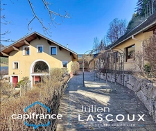Dpt Isère (38), à vendre maison de charme 10 pièces de plus de 270 m2 habitable