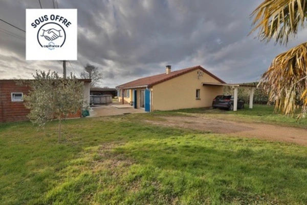 Maison à vendre 5 pièces BOZ (01)