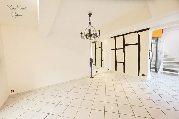 Dpt Ain (01), à vendre BOURG EN BRESSE appartement T5 de 128 m²  