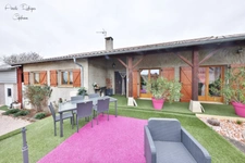 Dpt Saône et Loire (71), for sale CRECHES SUR SAONE house P5 of 163 m² - Land of 2,181.00 m² 