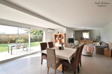 3-room house for sale in GRIEGES (01)