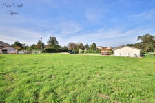 Terrain 1500 m2 constructible proche PONT DE VAUX viabilisé !