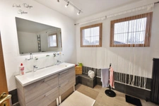 Dpt Saône et Loire (71), for sale CRECHES SUR SAONE house P5 of 163 m² - Land of 2,181.00 m² 