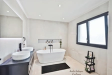 House for sale 6 rooms REPLONGES (01)