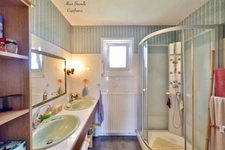 Maison à vendre 8 pièces proche de AZE (71)