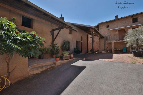 Maison à vendre 8 pièces VERGISSON (71)