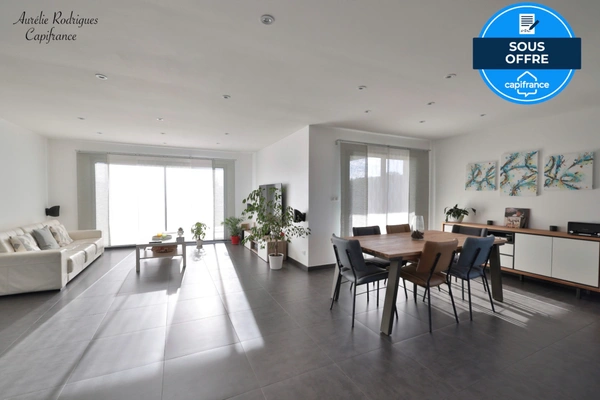 Maison à vendre 6 pièces  ()