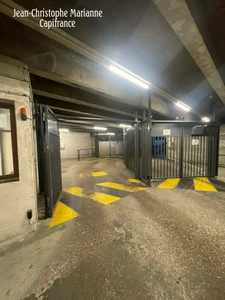🚗 Place de parking sécurisée à vendre – Paris 13ᵉ | 84-86 boulevard Massena