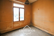 Maison à vendre 8 pièces  (02) 207 m², 5 Chambres, Garage, Annexe et grande Cave - A Rénover