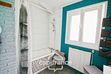 Maison à vendre 7 pièces FAYET (02)