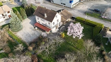 Maison familiale sur 2 000 m² de terrain – Idéale artisan, maçon, charpentier ou entrepreneur, à deux pas de Lons-le-Saunier