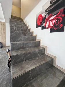 MAISON CONTEMPORAINE DE STANDING AVEC PISCINE – COMMENAILLES (JURA)