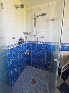 Maison d’architecte atypique avec vue exceptionnelle – 5 chambres – Lons-le-Saunier