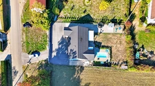 Maison contemporaine de plain-pied avec piscine enterrée et jacuzzi – Beaufort-Orbagna