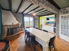 Maison familiale de 13 pièces 211 m² dont un appartement indépendant de 68 m² – Sur les hauteurs de Perrigny, proche de Lons-le-Saunier