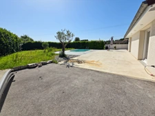 MAISON CONTEMPORAINE DE STANDING AVEC PISCINE – COMMENAILLES (JURA)