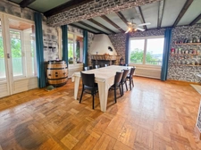 Maison familiale de 13 pièces 211 m² dont un appartement indépendant de 68 m² – Sur les hauteurs de Perrigny, proche de Lons-le-Saunier