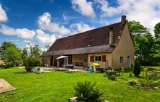 Maison à vendre 4 pièces 97 m2 dont 230 m2 de dépendances (71)