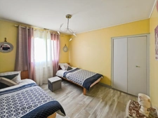 EXCLUSIVITÉ – Maison familiale de 156 m² avec terrain arboré de 1500 m² à SAINT AMOUR (39)