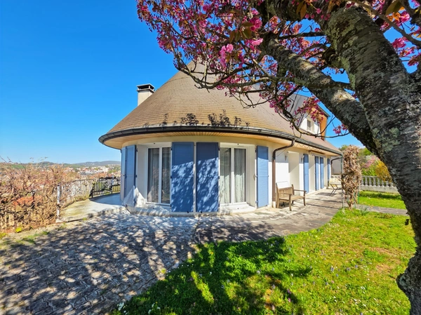 Maison d’architecte 7 pièces – 125 m² – Vue panoramique – Hauteurs de Lons-le-Saunier