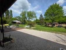 Maison à vendre 4 pièces 97 m2 dont 230 m2 de dépendances (71)