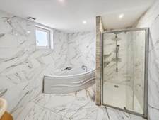 MAISON CONTEMPORAINE DE STANDING AVEC PISCINE – COMMENAILLES (JURA)
