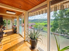 Maison familiale de 13 pièces 211 m² dont un appartement indépendant de 68 m² – Sur les hauteurs de Perrigny, proche de Lons-le-Saunier