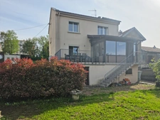 Maison indépendante 91 m² avec sous-sol complet et dépendance sur 650 m² à Montmorot (39)