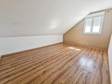 MAISON CONTEMPORAINE DE STANDING AVEC PISCINE – COMMENAILLES (JURA)