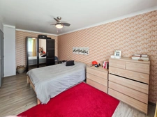 Maison à vendre 4 pièces 97 m2 dont 230 m2 de dépendances (71)